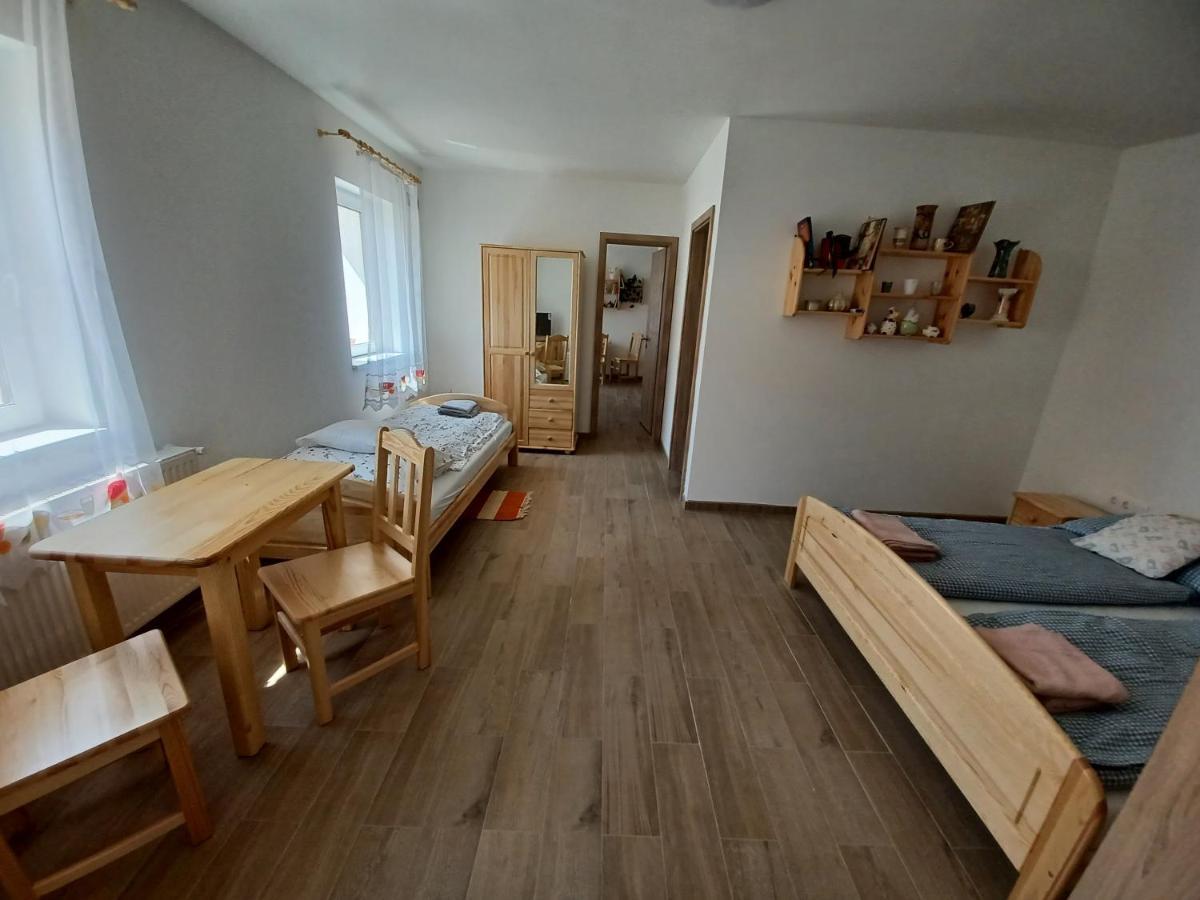 Fazekas Vendégház Balatonkeresztúr Exterior foto
